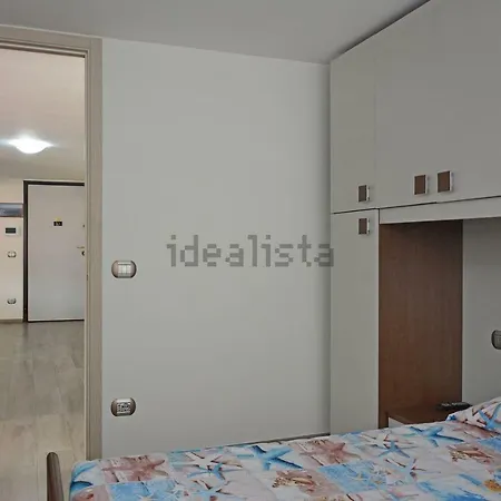 Keisi *