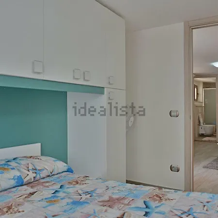 Keisi *
